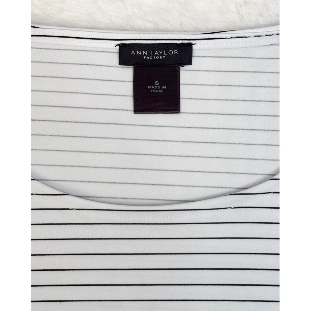 Ann Taylor Factory Blouse White Black Stripe Flutter Elbow Sleeve Top - Small - Picture 6 of 10